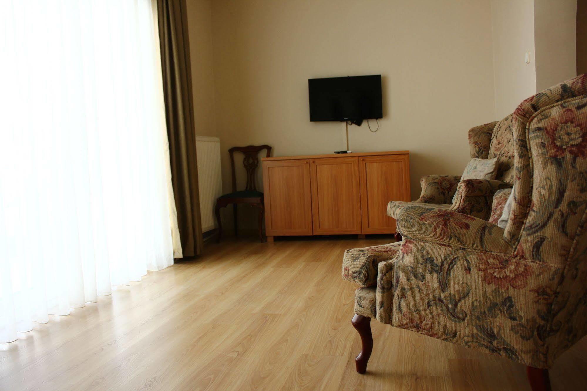 Bueyuekada Apart Hotel - Yeni Apart Adalar Kültér fotó