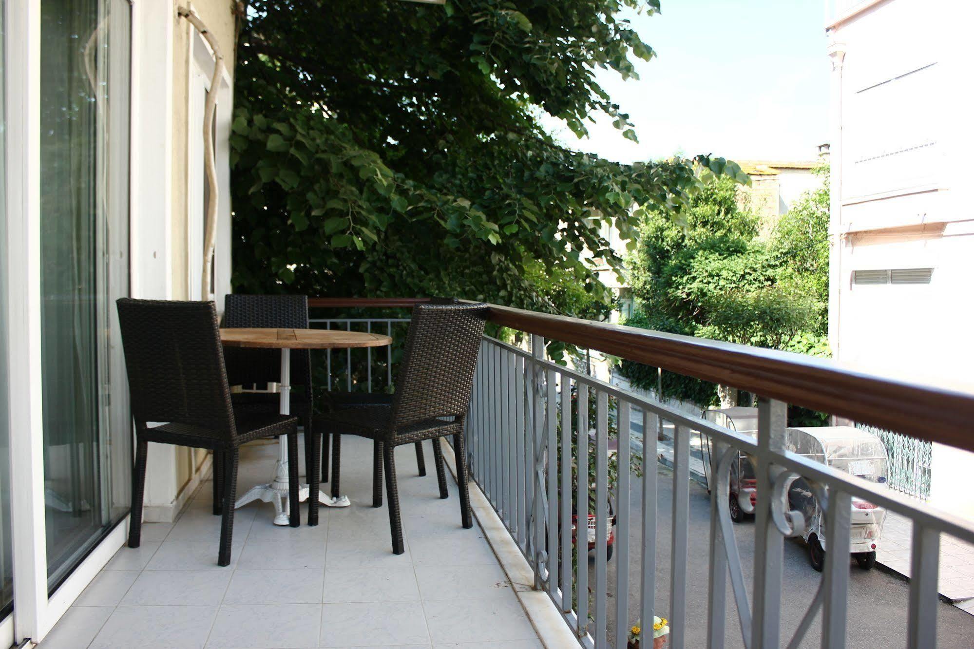 Bueyuekada Apart Hotel - Yeni Apart Adalar Kültér fotó